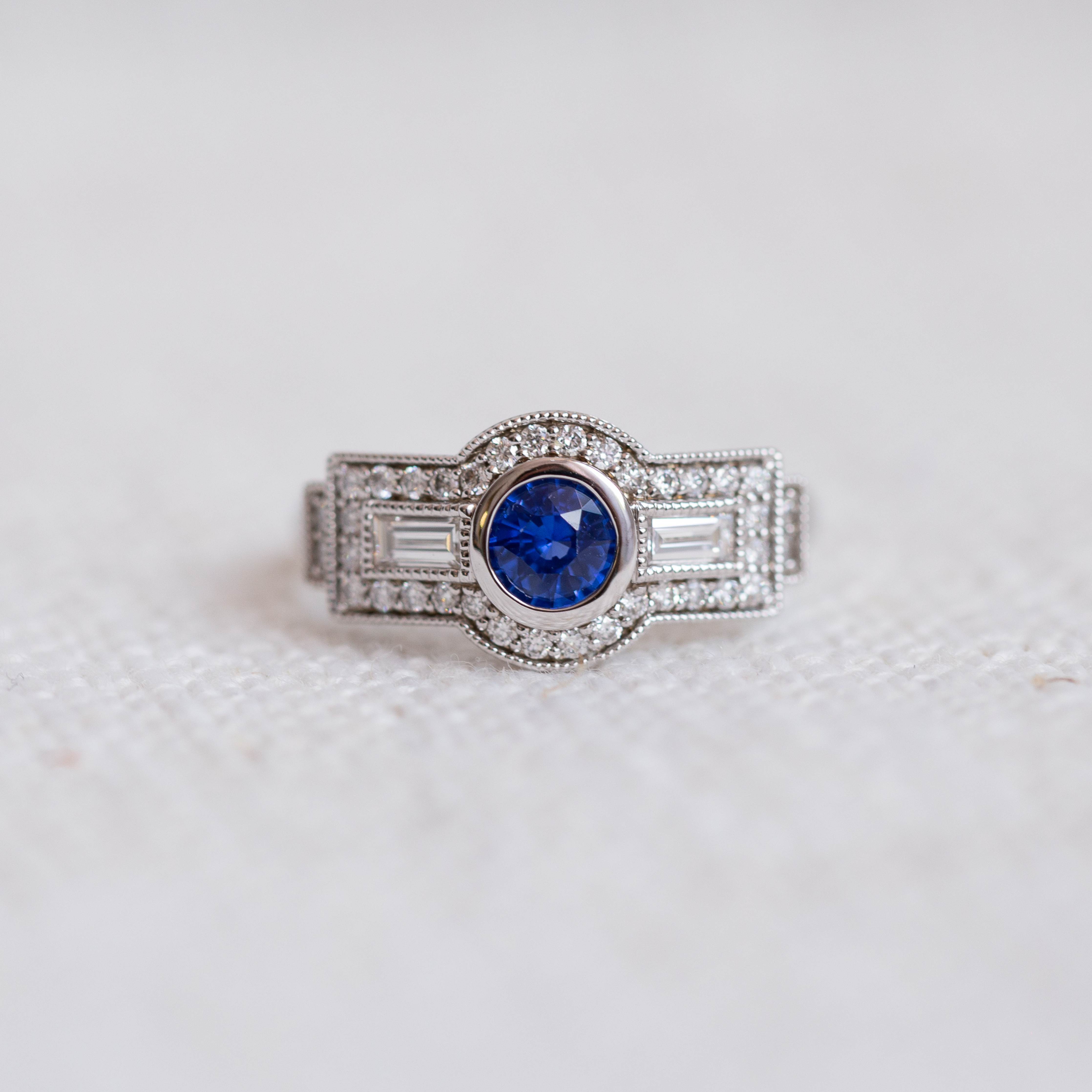 "Deco" 9K White Gold & Blue Sapphire Ring