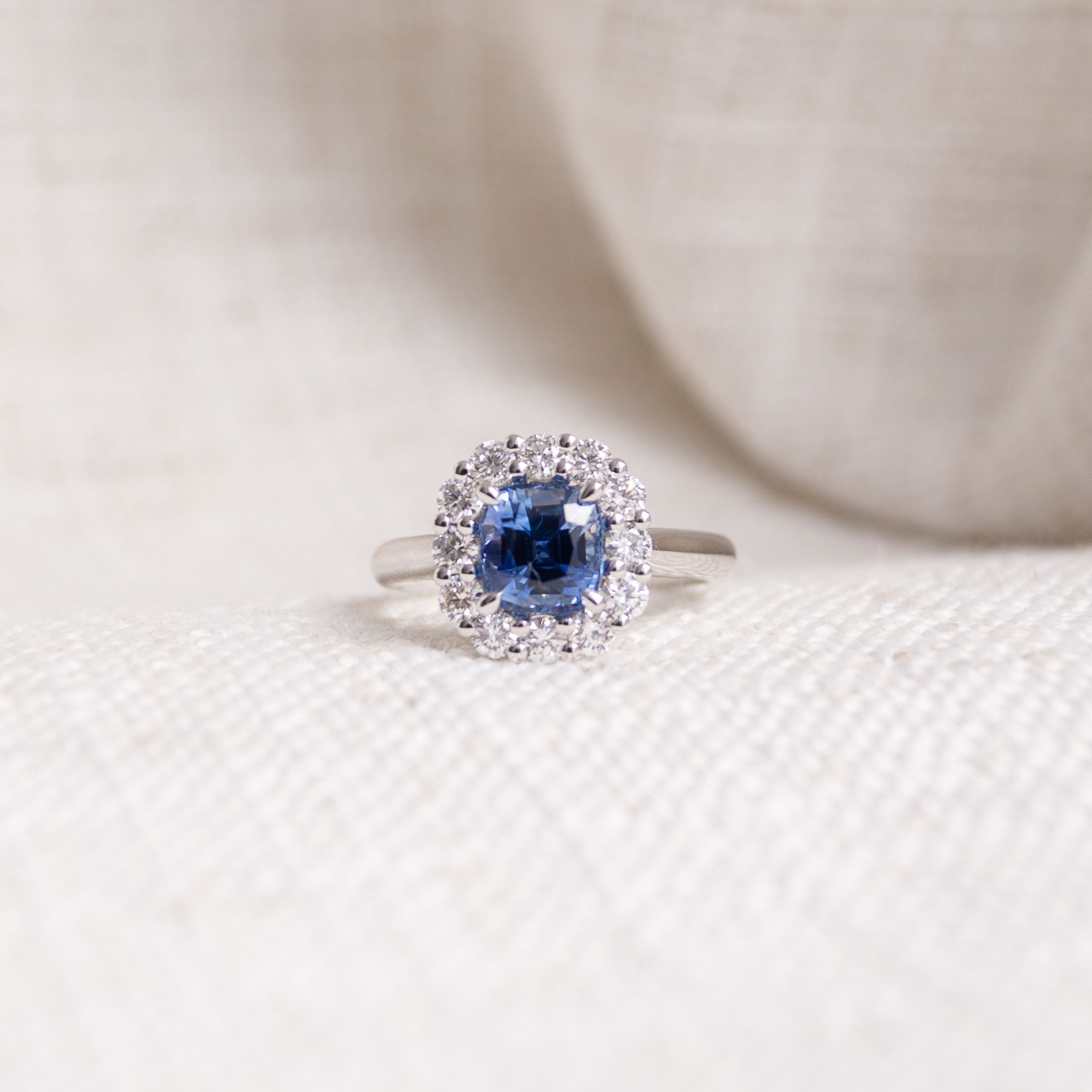 "Corfu" Ceylon Sapphire & 18K White Gold Ring