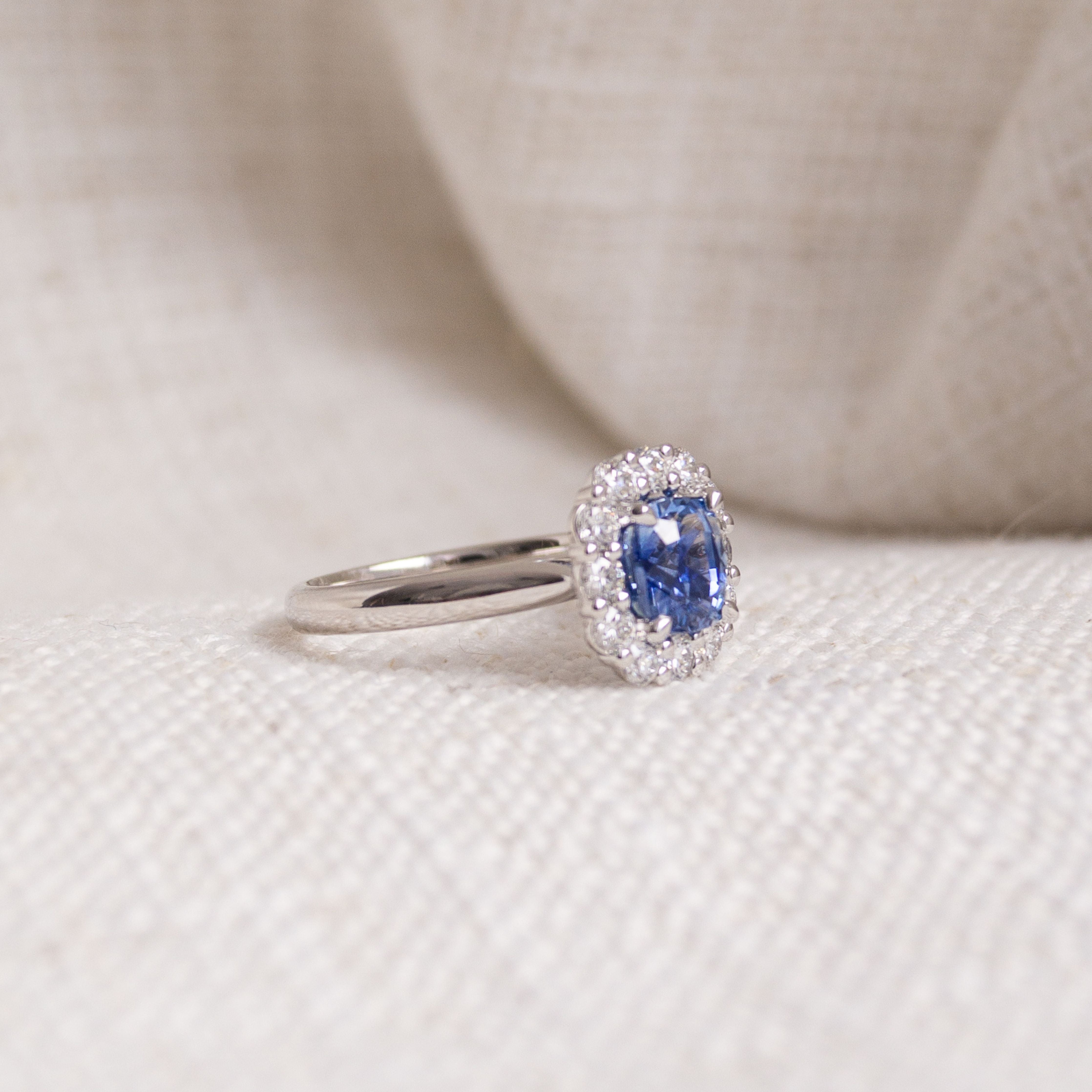 "Corfu" Ceylon Sapphire & 18K White Gold Ring