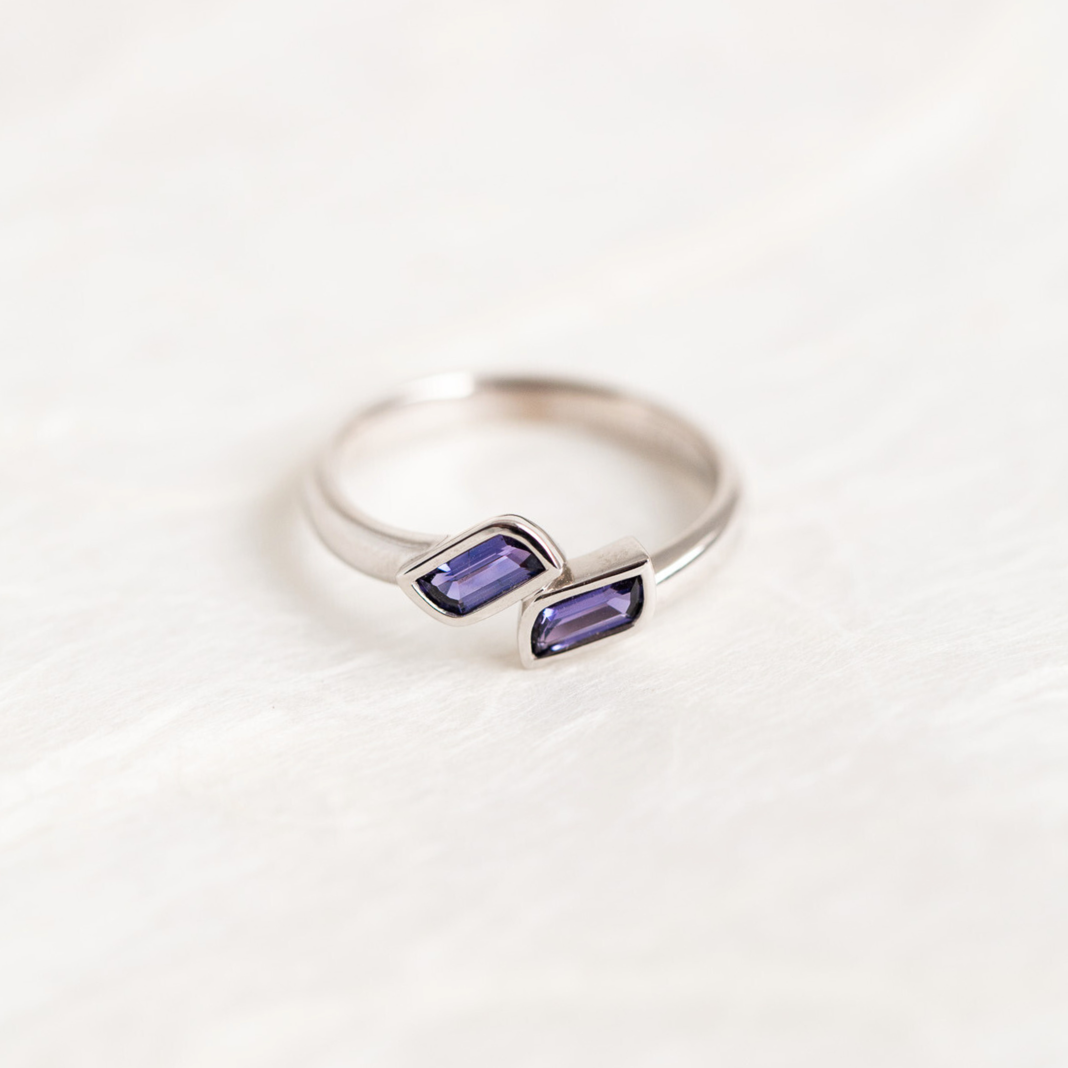 9K White Gold Purple Sapphire Ring