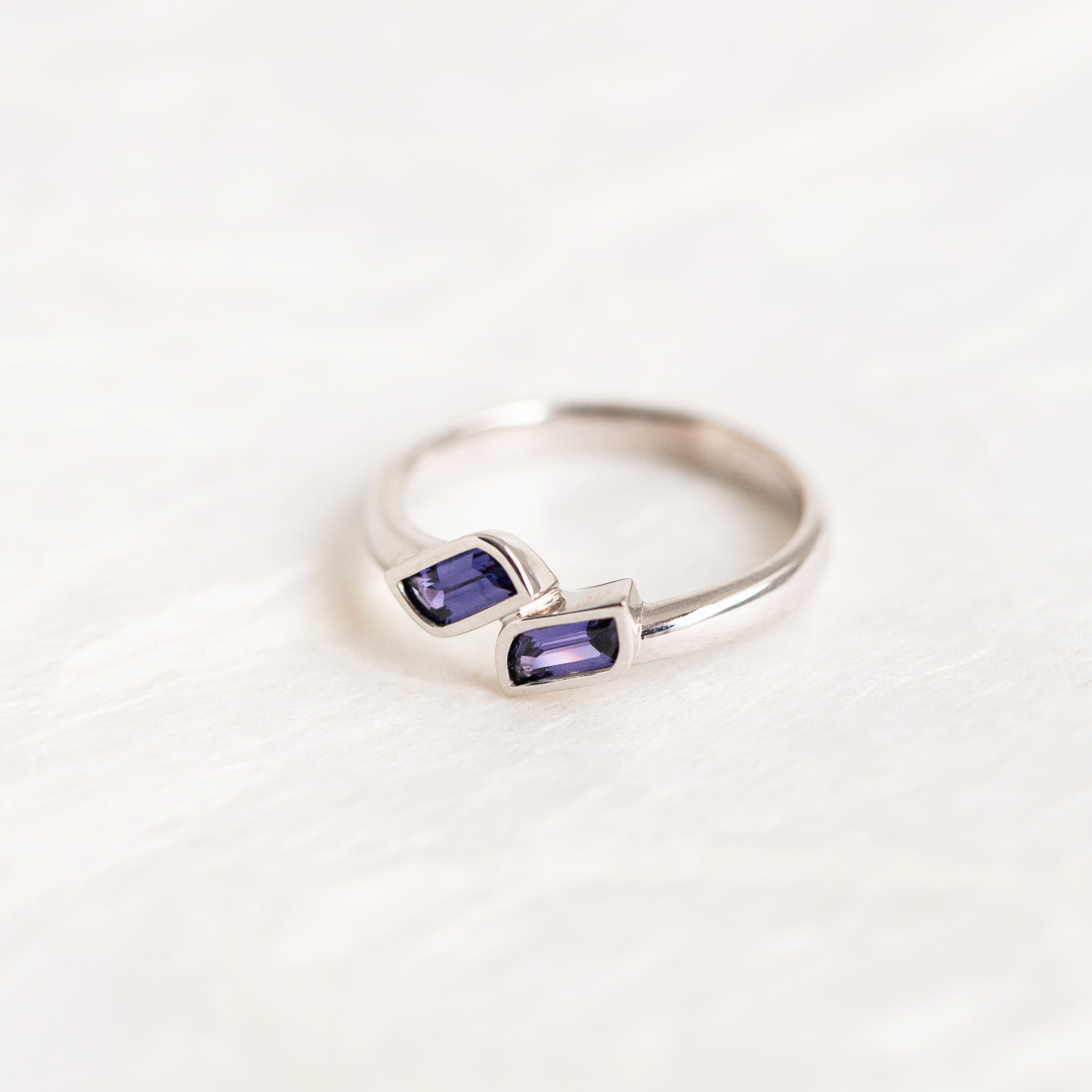 9K White Gold Purple Sapphire Ring