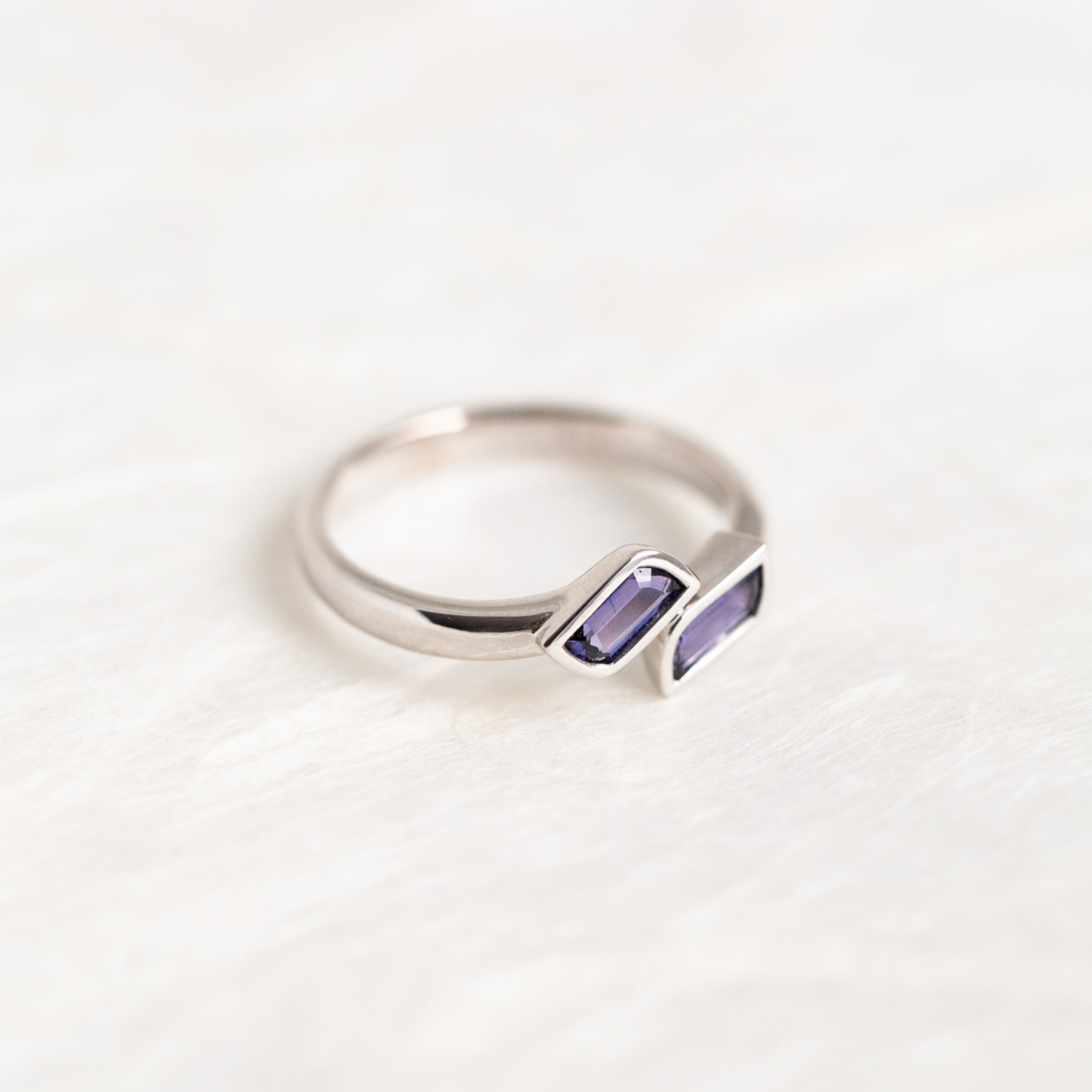 9K White Gold Purple Sapphire Ring