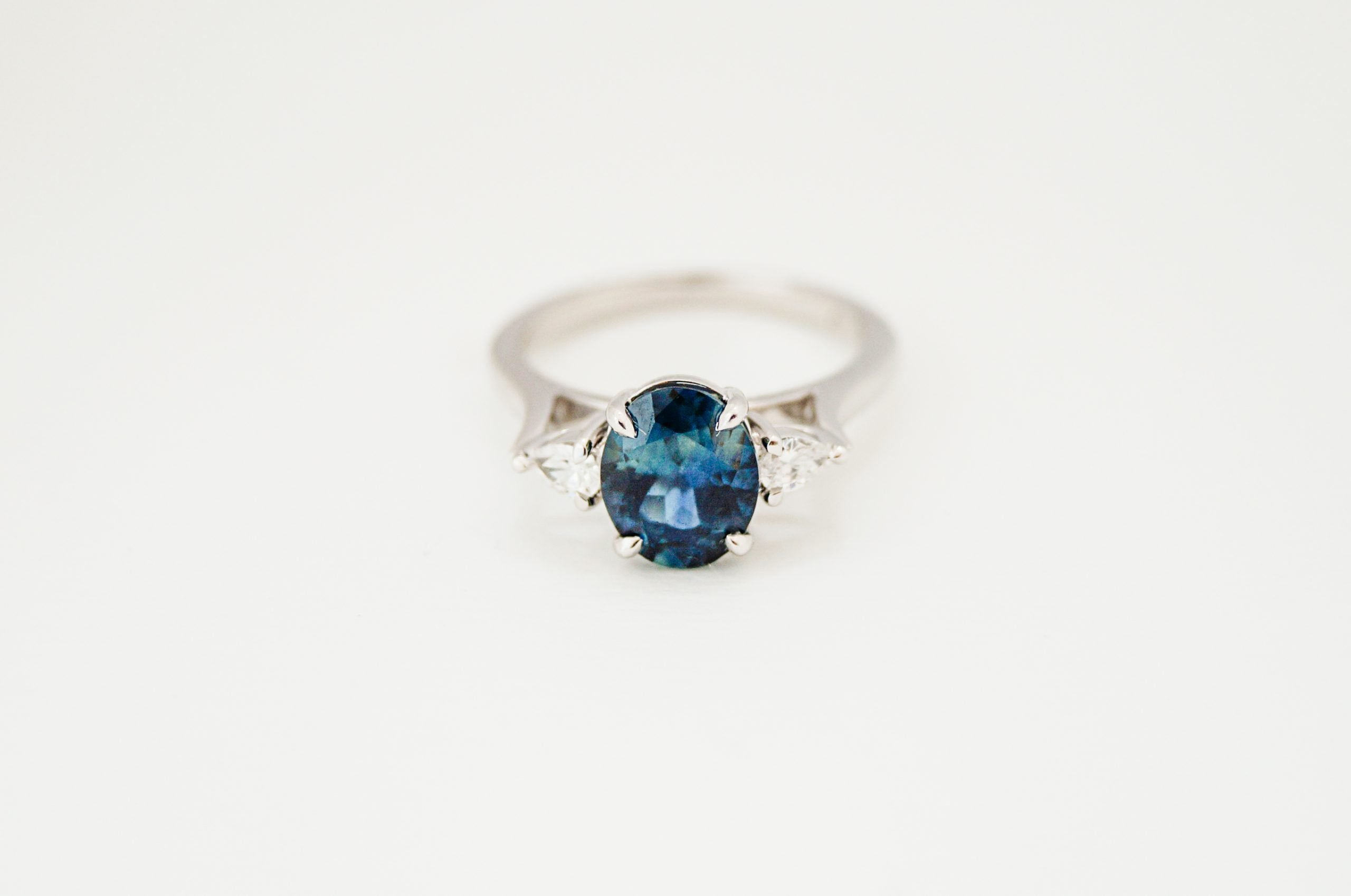 White sapphire trilogy ring hotsell